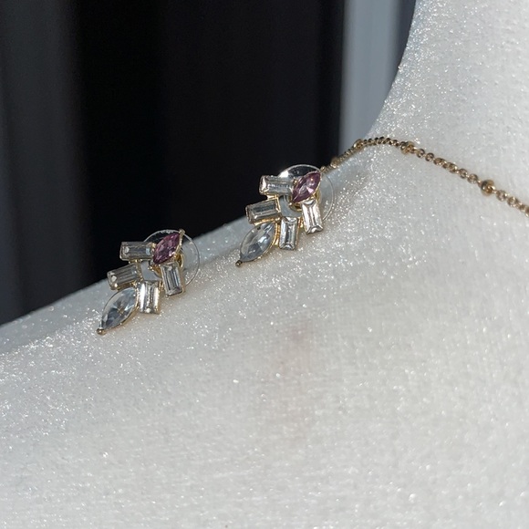 Gold with Black tassel & rhinestone set. - Picture 5 of 6